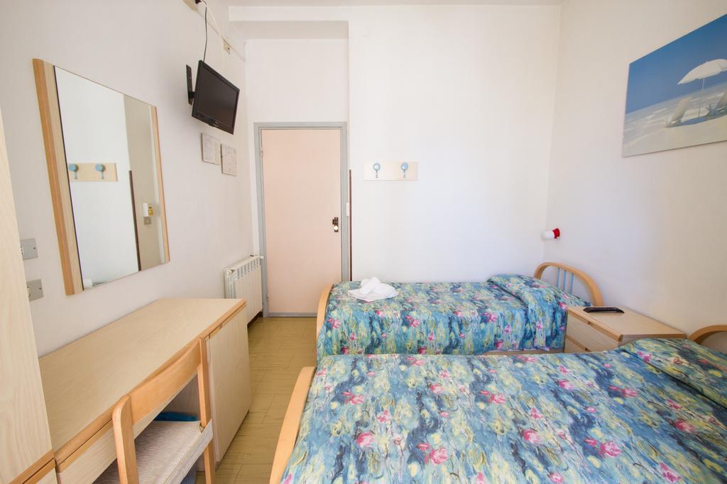 سينِغاليا Hotel Hamburg المظهر الخارجي الصورة