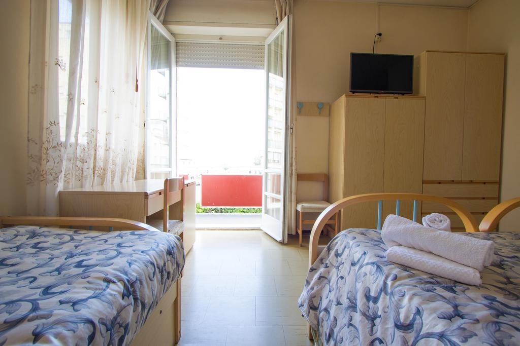 سينِغاليا Hotel Hamburg المظهر الخارجي الصورة